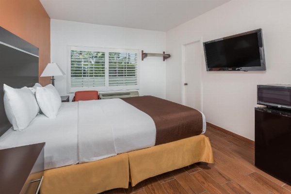 Adara Palm Springs image 29